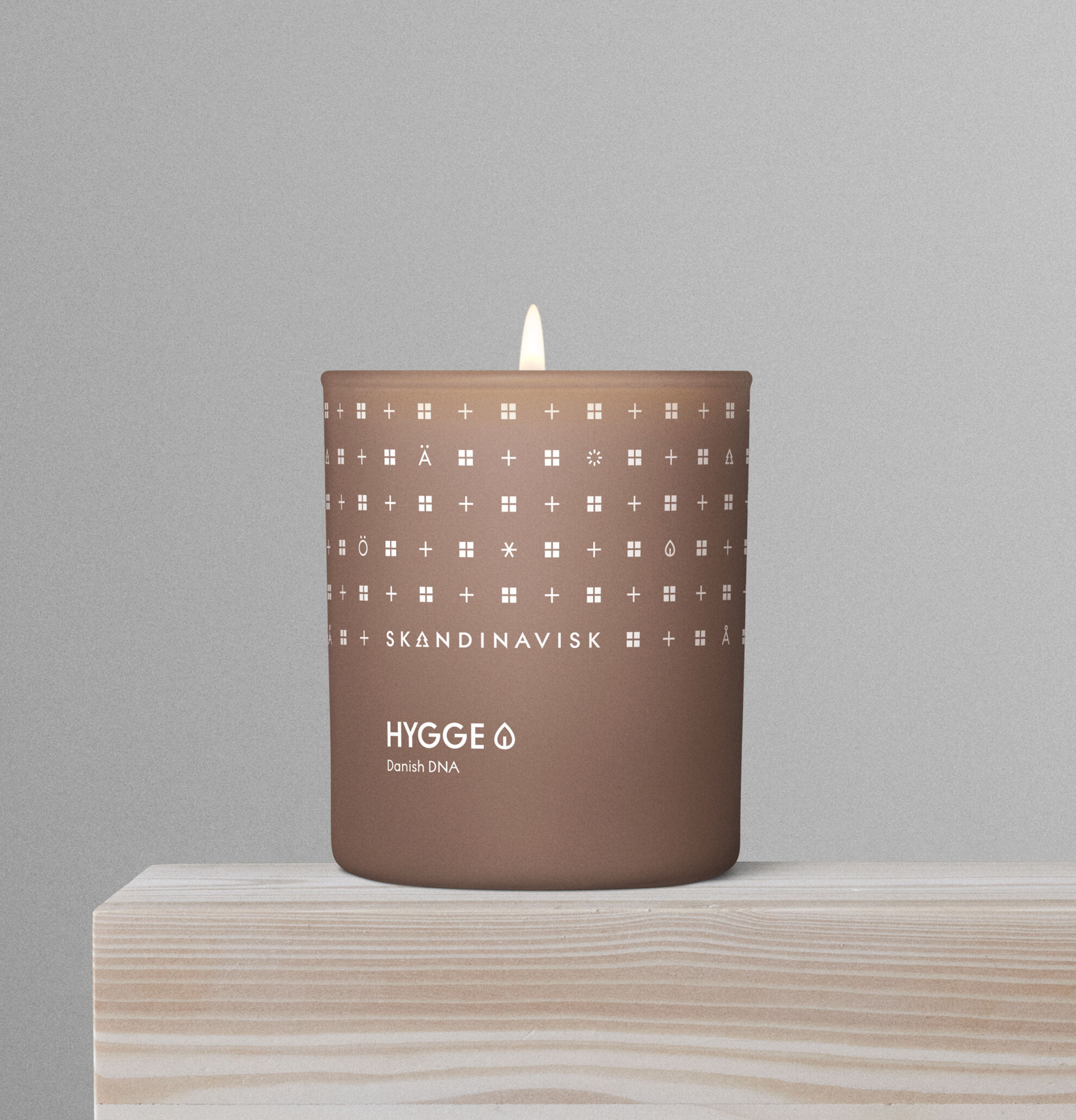 Buy HYGGE Scented Candle for GBP 35.00 Skandinavisk