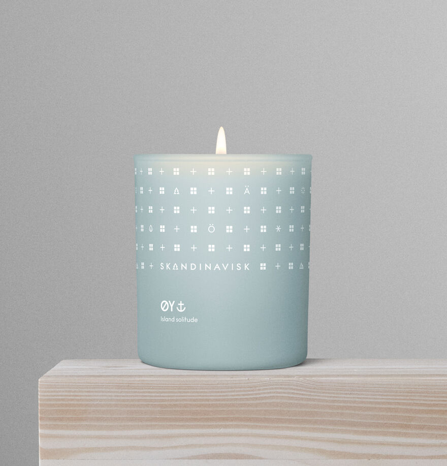 ØY Scented Candle image number 3