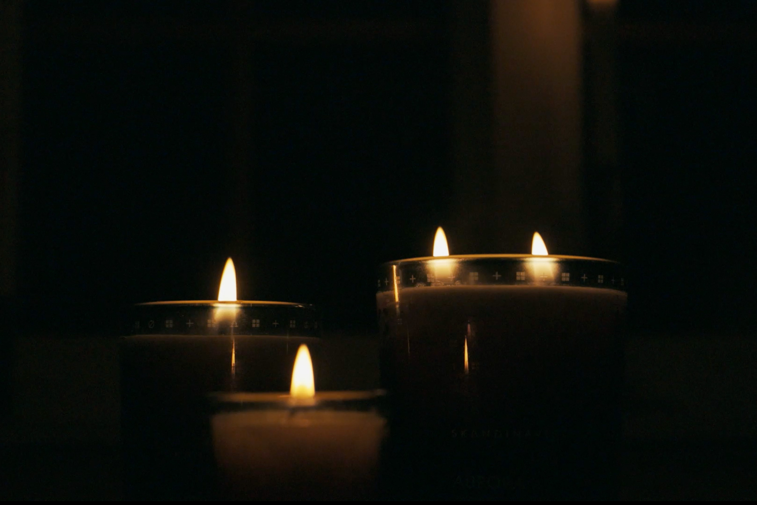 the aurora scented candles warming up the northern nights